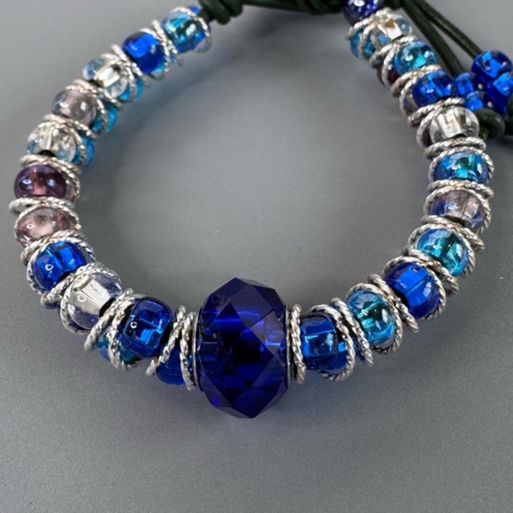 HAND CRAFTED Leather Wrap Beaded Bracelet Blue 6.25” Blue Glass Crystal NWT